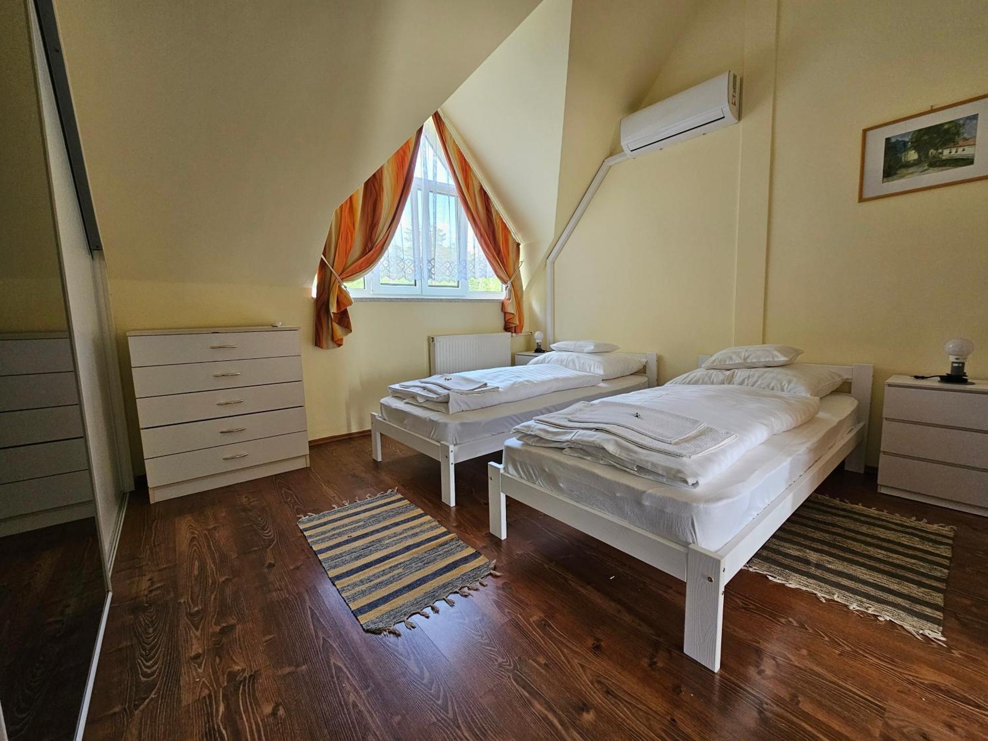 Parti Panzio Hotel ตาตา ภายนอก รูปภาพ